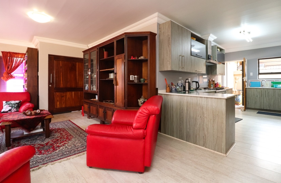 2 Bedroom Property for Sale in Flamwood North West